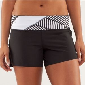 Lululemon Groovy Run Short Bonded Black